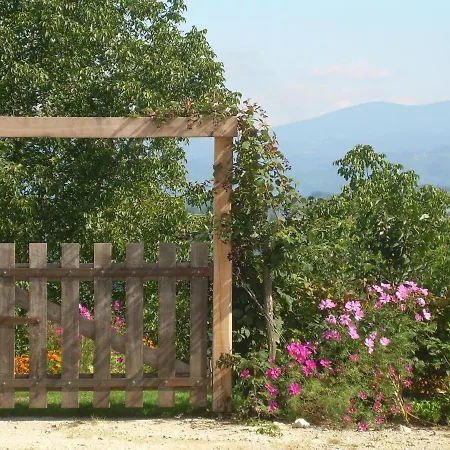 Chez Tiane Puy De Dome فندق مبيت وإفطار