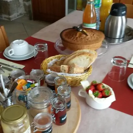 فندق مبيت وإفطار Chez Tiane Puy De Dome Saint-Flour (Puy-de-Dome)